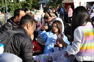 Children at the Cambridge Science Carnival.